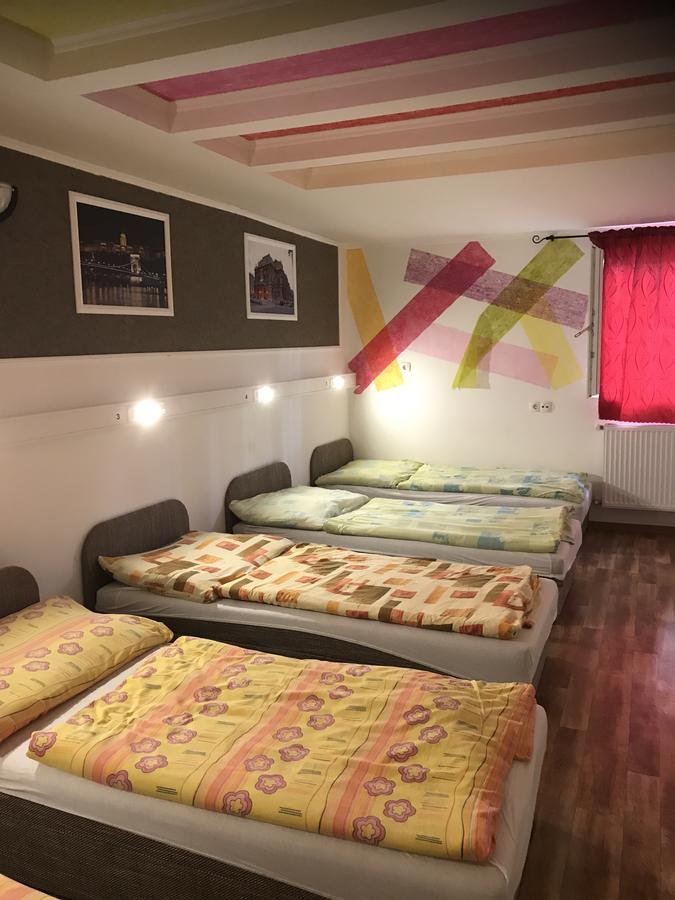 Opera Hostel Boedapest Buitenkant foto