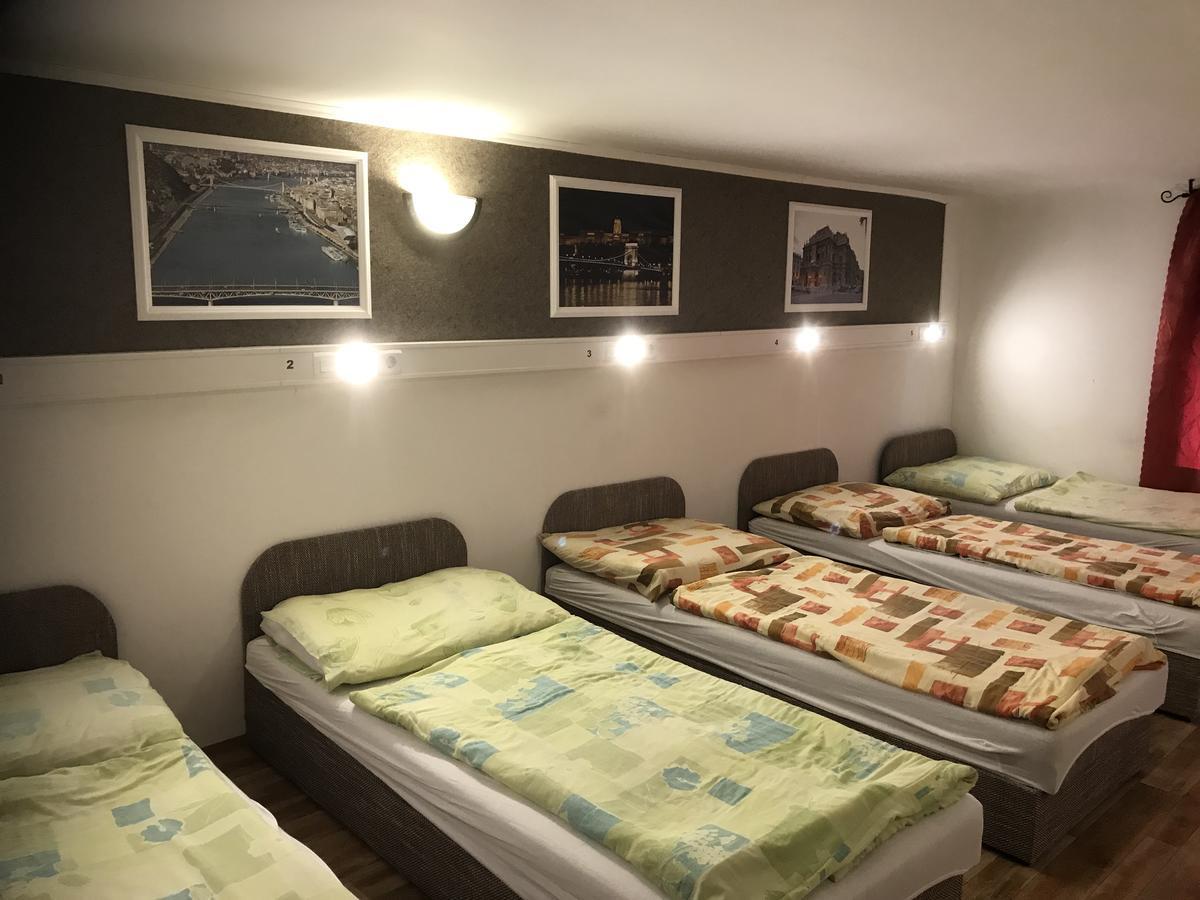 Opera Hostel Boedapest Buitenkant foto