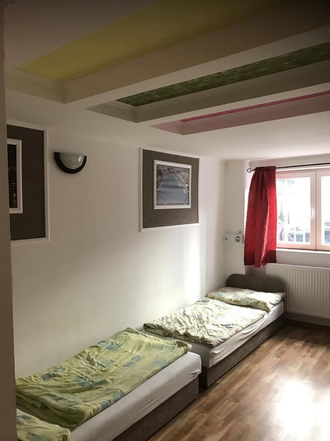 Opera Hostel Boedapest Buitenkant foto
