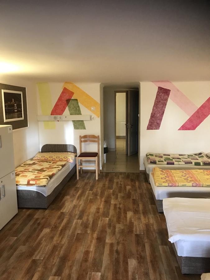 Opera Hostel Boedapest Buitenkant foto