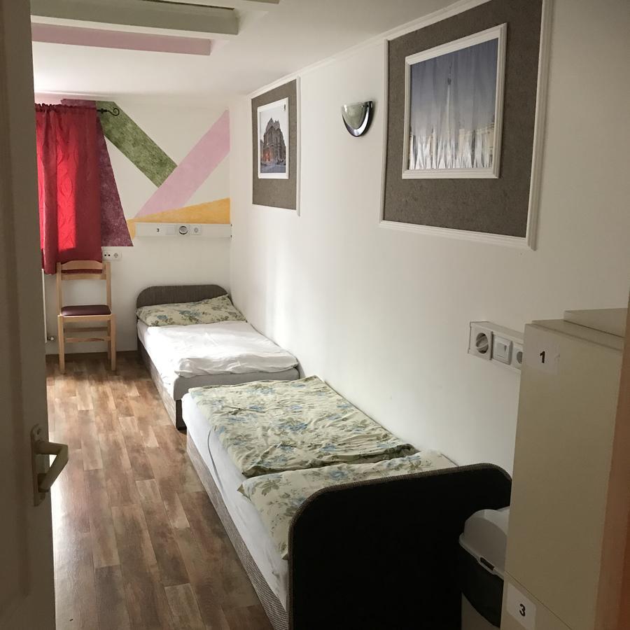 Opera Hostel Boedapest Buitenkant foto